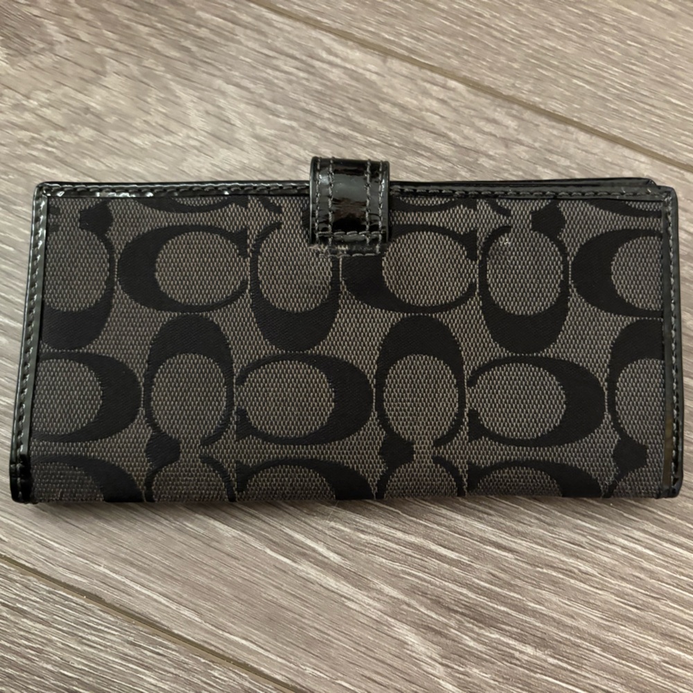 Coach Signature Black and Gray Wallet - Picture 4 of 4